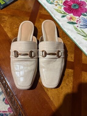 Croc-Embossed Cream Leather Backless Mules with Gold Bit